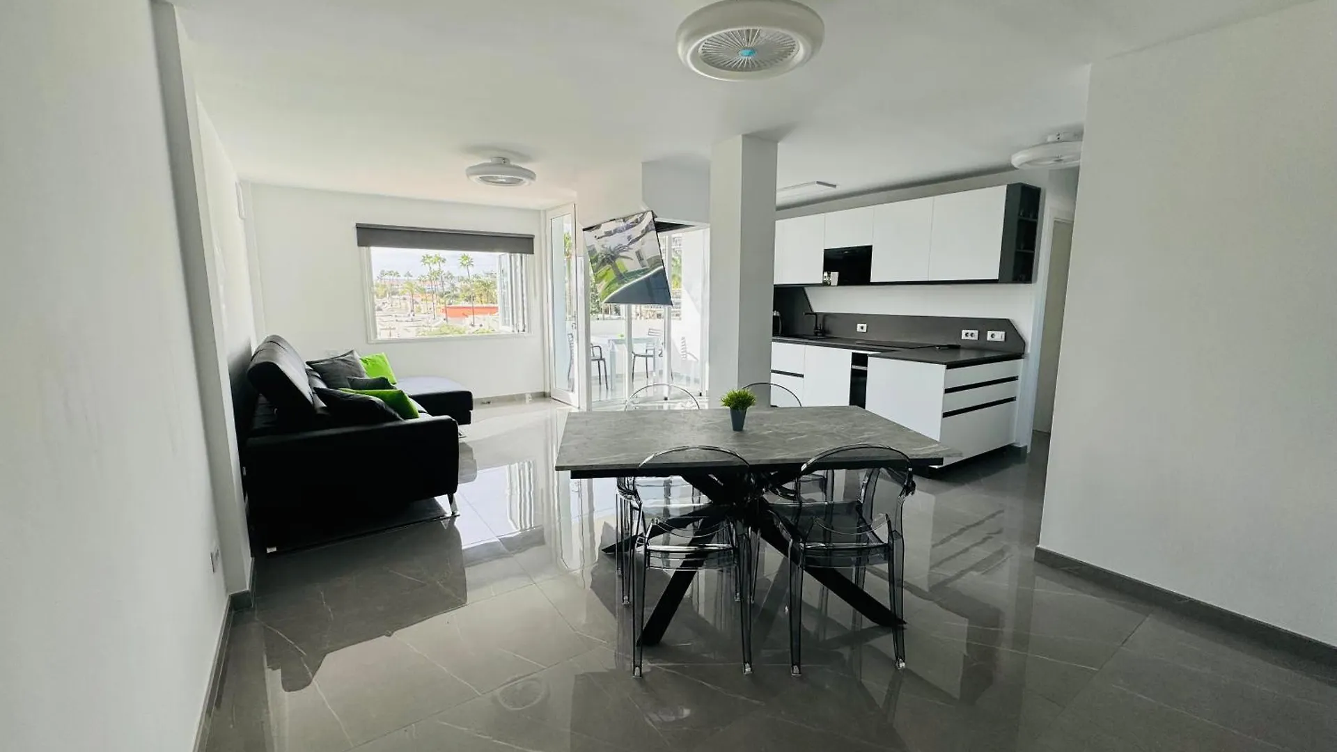 Jele Guest Room Playa del Ingles  0*, Playa del Ingles (Gran Canaria)